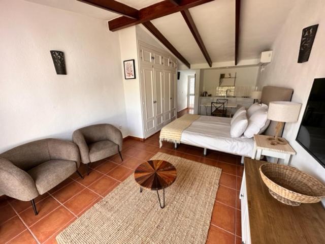 Banus Lodge Marbella Bagian luar foto