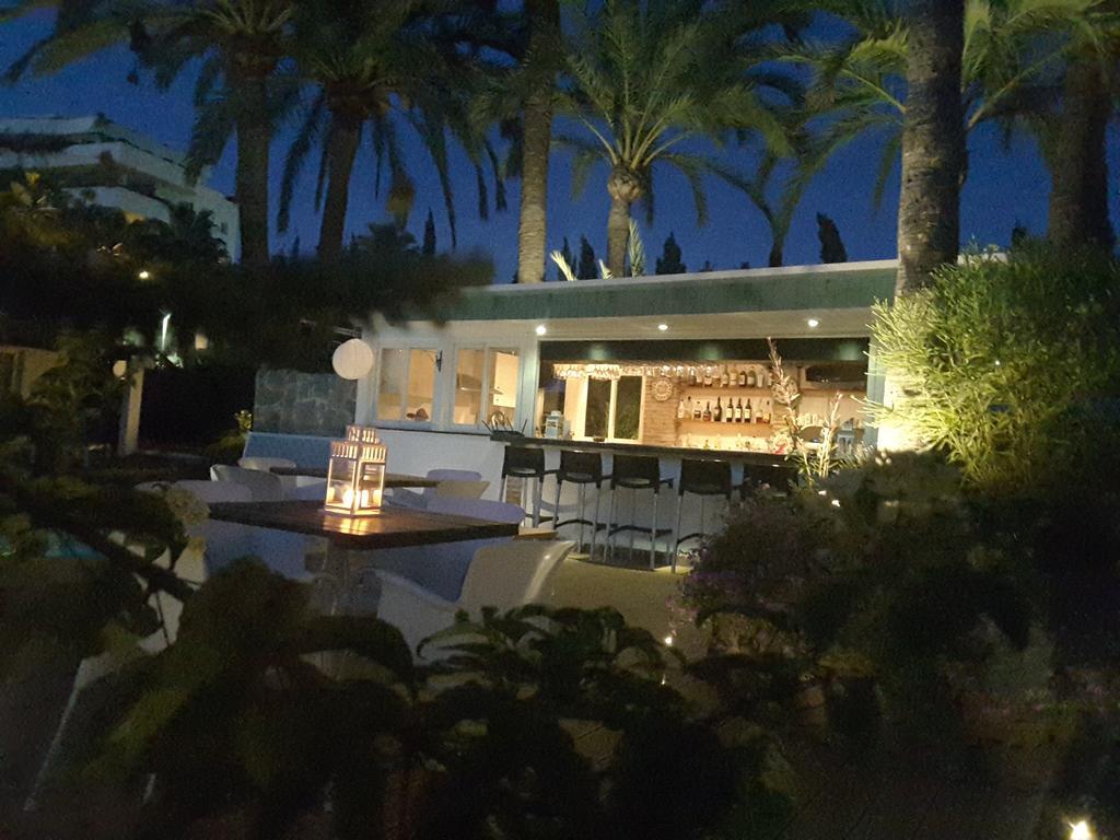 Banus Lodge Marbella Bagian luar foto