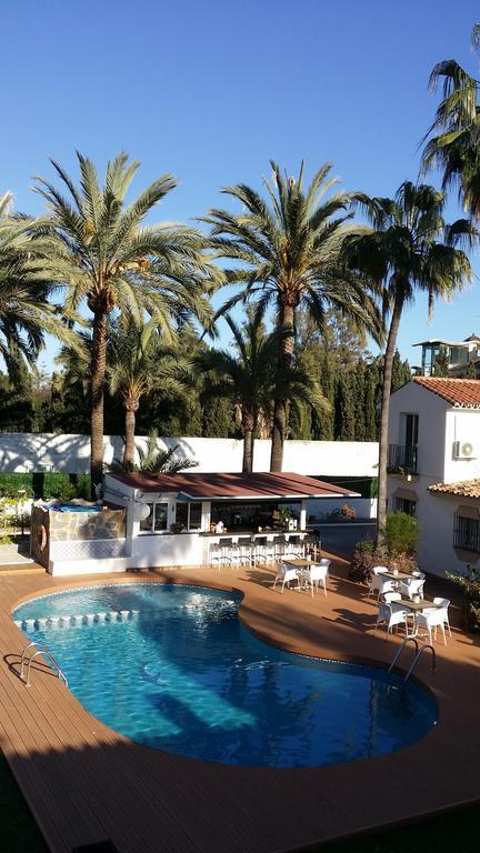 Banus Lodge Marbella Bagian luar foto