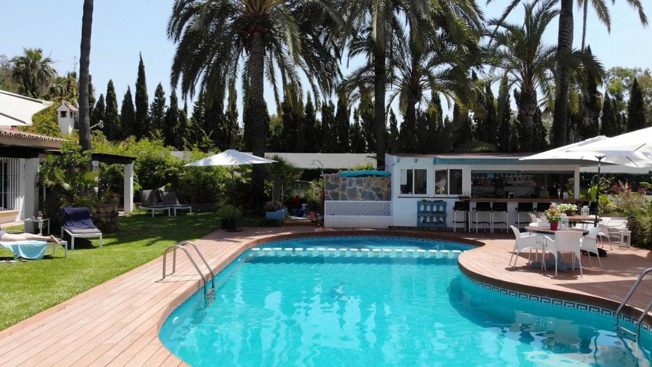 Banus Lodge Marbella Bagian luar foto